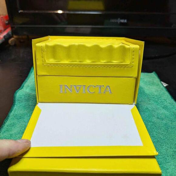 Invicta Pro Diver Automatic Men's Watch - 47mm, Gold (35339) - Picture 8 of 8